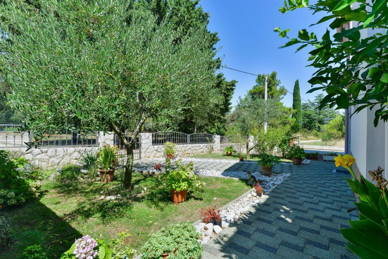 Apartments Crno Zadar Zewnętrze zdjęcie
